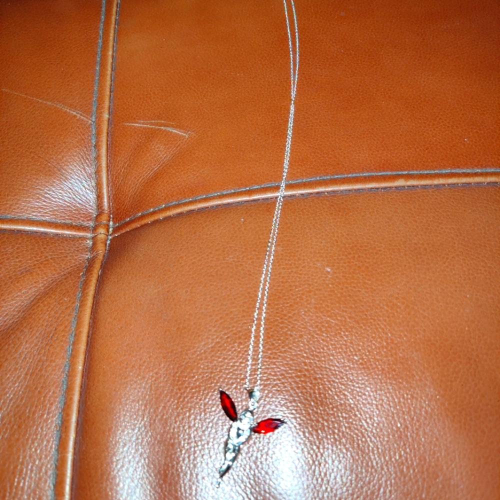 BRAND NEW SEVILLA SILVER GARNET ANGEL NECKLACE